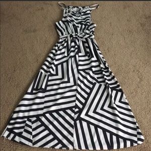Maxi Dress Geometric Black & White Design